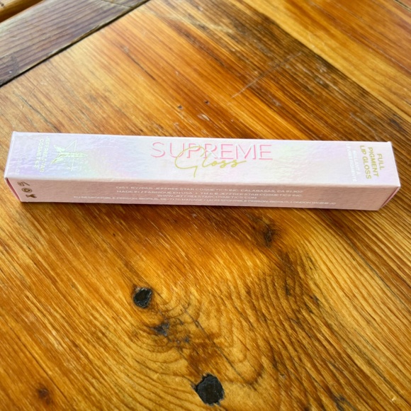 WIFEY New in Box Jeffree Star Supreme Gloss Red Blue undertones lip Gloss Shiny - Picture 8 of 11